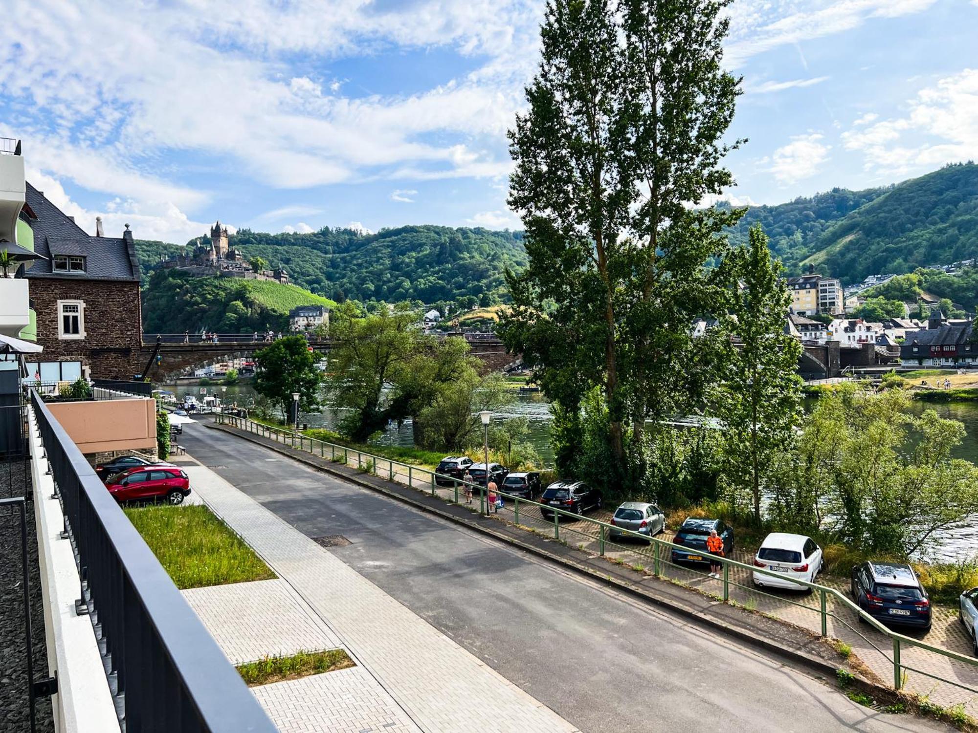 Moselblick I Ad Reichsburg Parkplatz 100M Marktplatz Cochem Eksteriør bilde